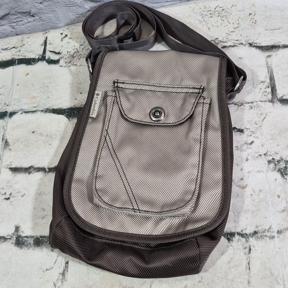 Columbia Crossbody Bag Women's Khaki Tan Brown Fold Over Purse Snap & Zipper